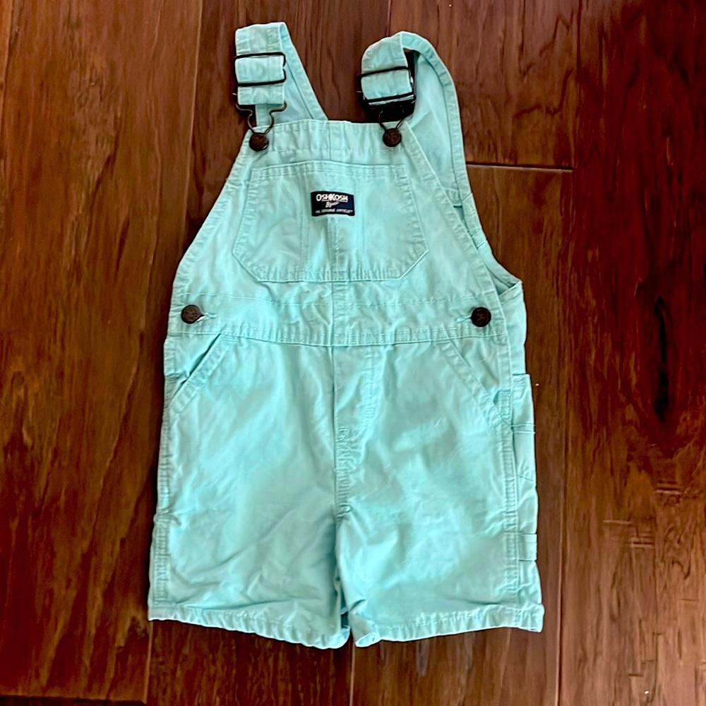 2T Mint Osh Kosh Short Overalls. EUC.